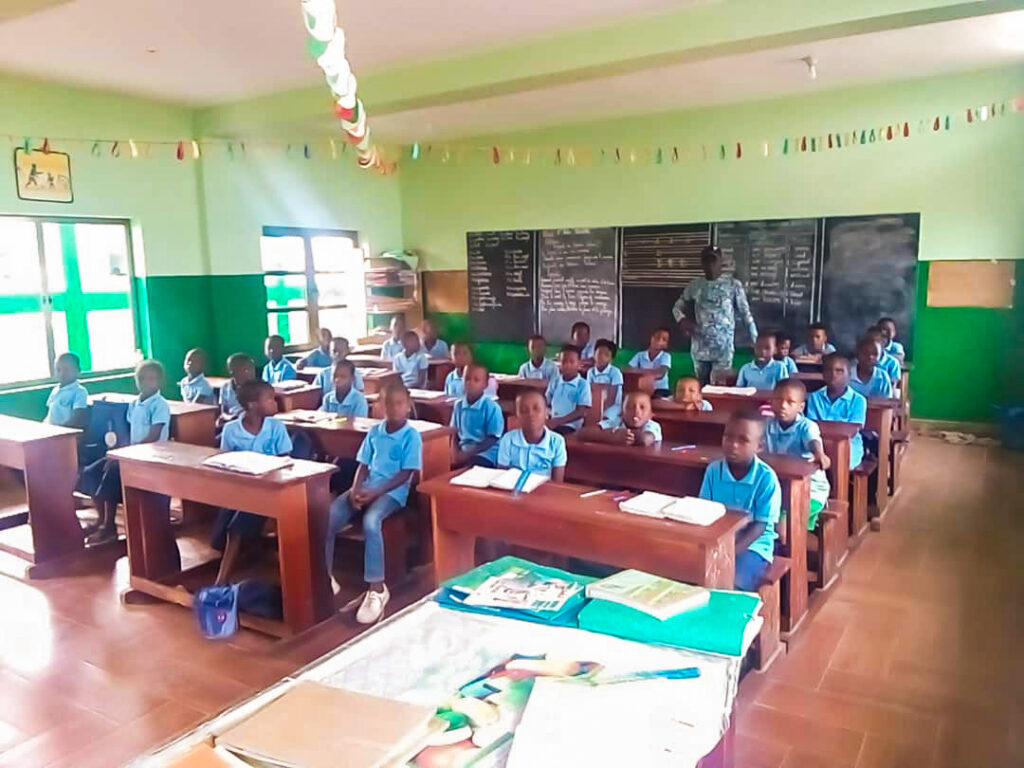 La scuola materna e primaria Federico Albert, a Parakov, Benin