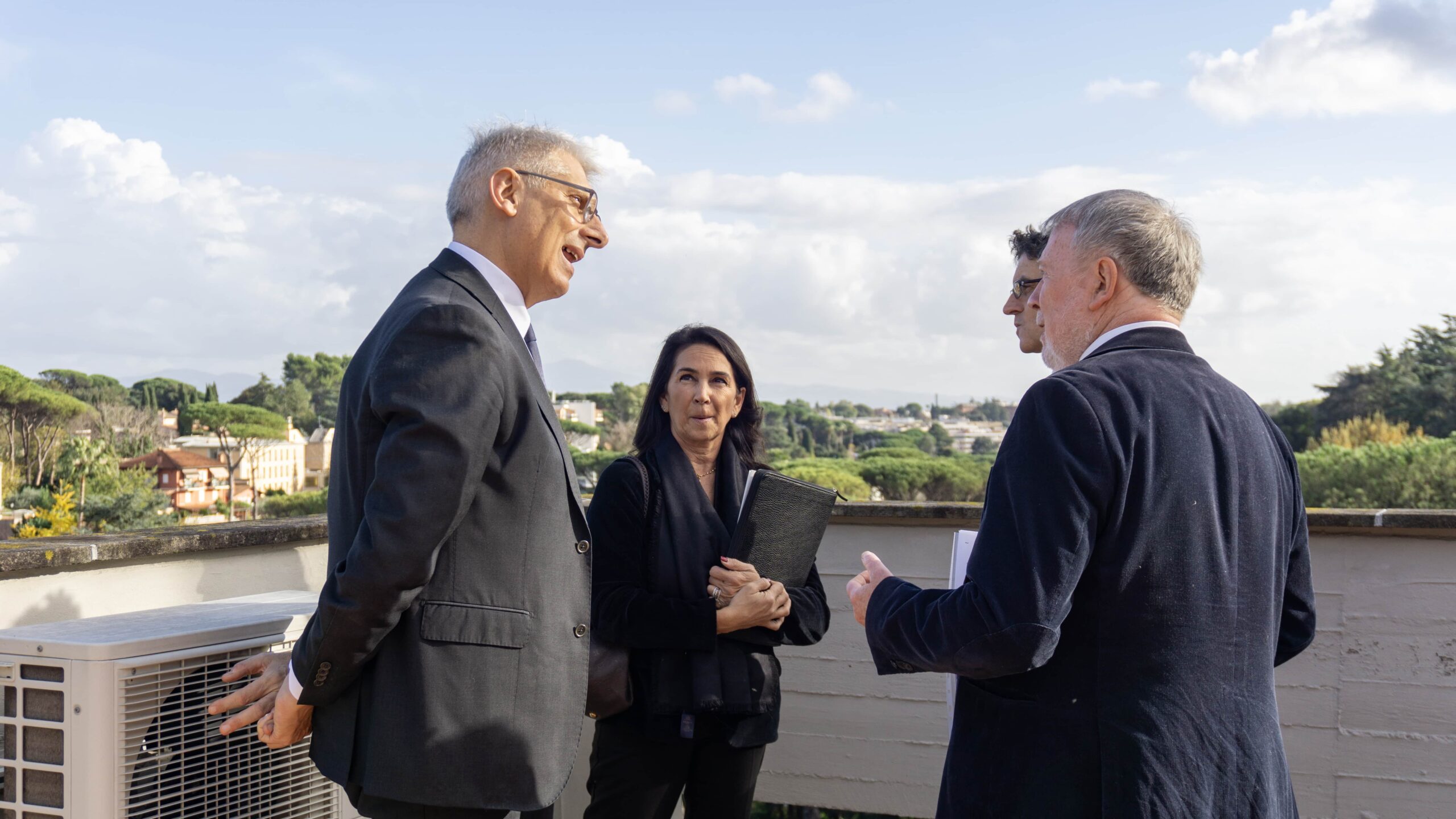 accordo tra l'Associazione San Vincenzo De Paoli Consiglio Centrale di Roma e l'Ospedale Pediatrico Bambino Gesù di Roma sul progetto Io Amo l'Etiopia. Giuliano Crepaldi. Tiziano Onesti, Tomaž Mavrič