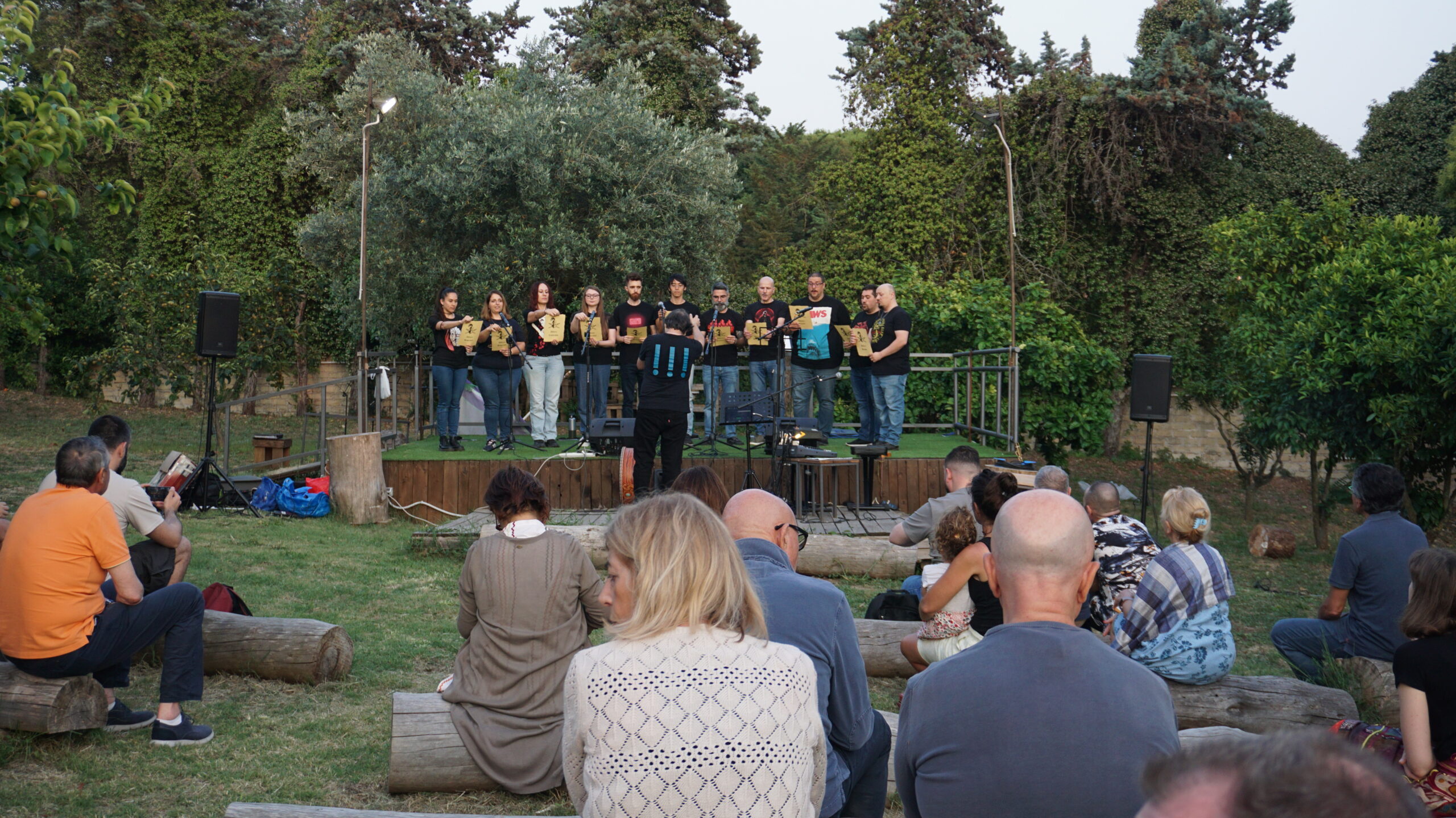 coro voci nella testa